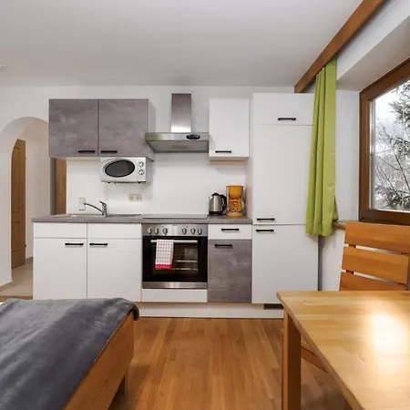 Hotel Valerie 3*