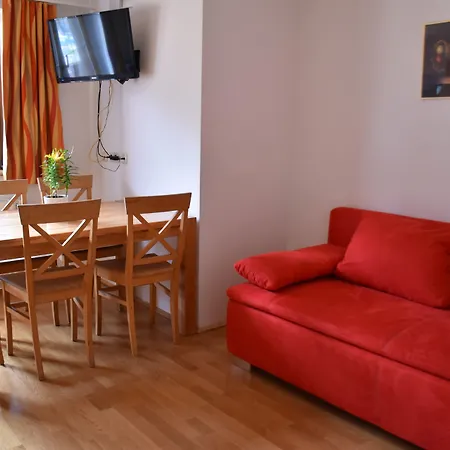 Hotel Valerie 3*
