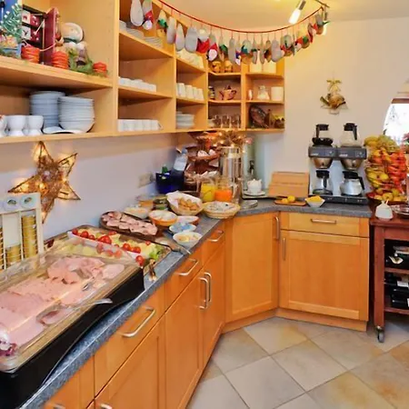 Hotel Valerie 3*