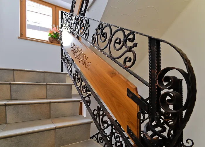 Valerie ホテル ザールバッハ・ヒンターグレム